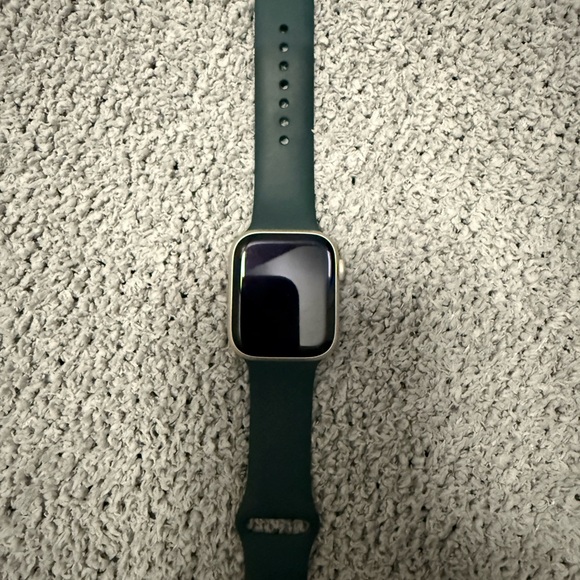Smartwatch. 45 mm series 8